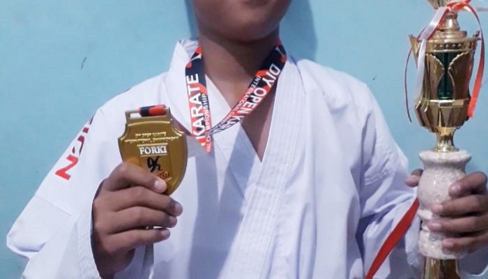 Kisah Arda Atlet Karate Yang Masih Duduk Dibangku SD 