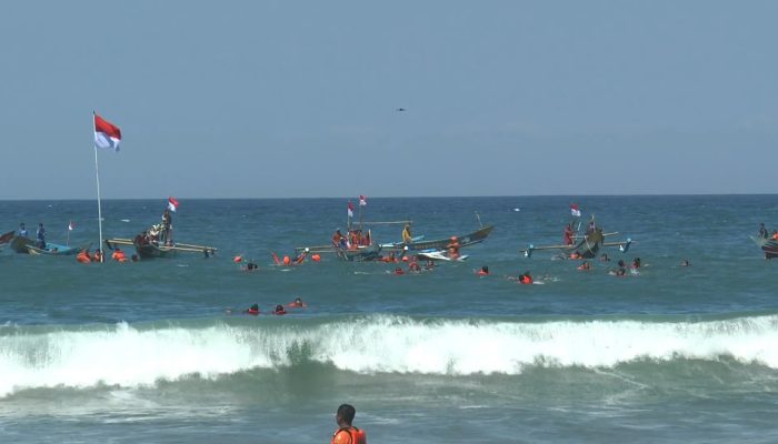 Upacara Kemerdekaan RI Digelar Di Pantai Baron