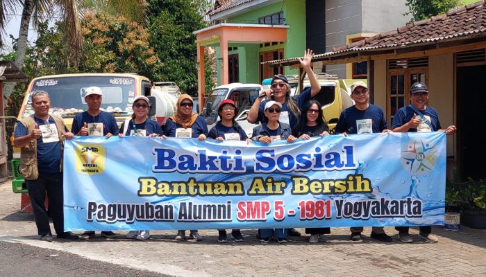 Kekeringan Di Gunungkidul Meluas, Alumni SMP 5 Yogyakarta Angkatan 81 Gelontorkan Ratusan Tangki Air Bersih