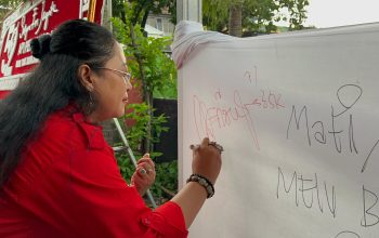 PDI Perjuangan Gunungkidul Gelar Cap Jempol Darah Sebagai Wujud Dukungan Untuk Megawati