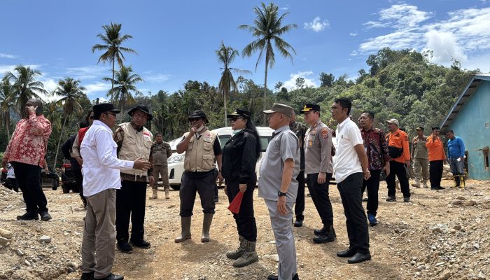 Kunjungi Korban Bencana Tapanuli Tengah, Pemkab Gunungkidul Serahkan Bantuan Ratusan Juta