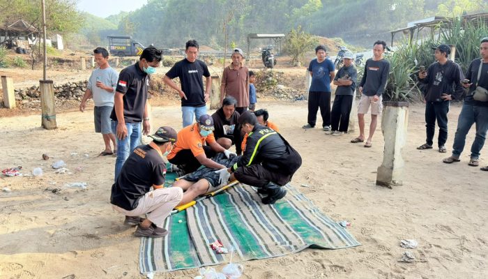 Wisatawan Meninggal Mendadak Saat Menikmati Pagi di Pantai Sanglen