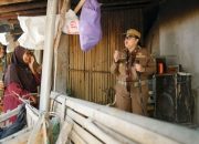 Tinggal 7 Tahun di Rumah Lantai Tanah, Keluarga Gunawan Akhirnya Didatangi Bupati & Baznas