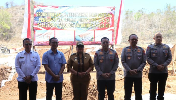 Kapolda DIY Letakkan Batu Pertama Rumah Dinas Brimob di Gunungkidul